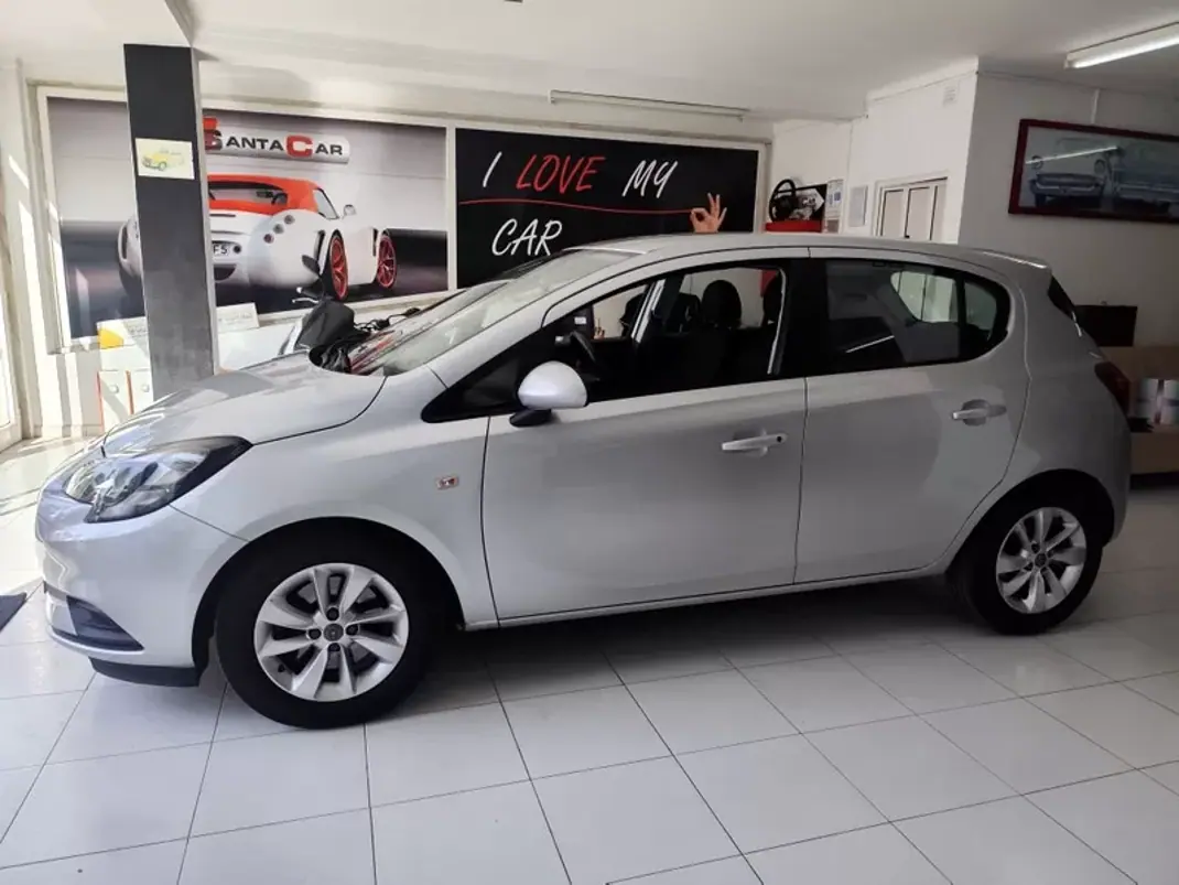 Opel Corsa 2018 - 10980 EUR, 118000 km - AUTO.MOTO.pt - 118000km - foto 1 de 23