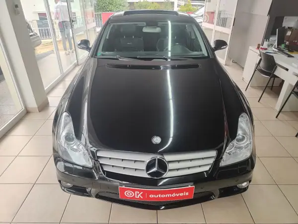 Mercedes-Benz CLS 55 AMG 2005 - 37500 EUR, 135000 km - AUTO.MOTO.pt - 135000km - foto 4 de 42