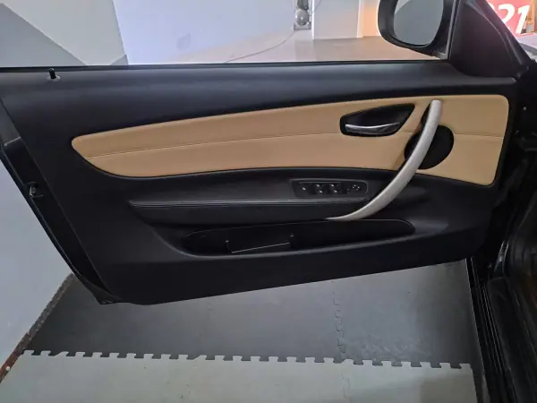 BMW 118 2011 - 15000 EUR, 126000 km - AUTO.MOTO.pt - 126000km - foto 13 de 23