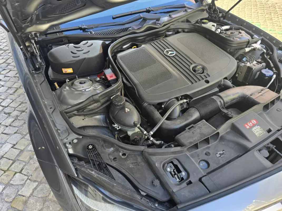 Mercedes-Benz CLS 250 2013 - 16990 EUR, 284798 km - AUTO.MOTO.pt - 284798km - foto 26 de 28