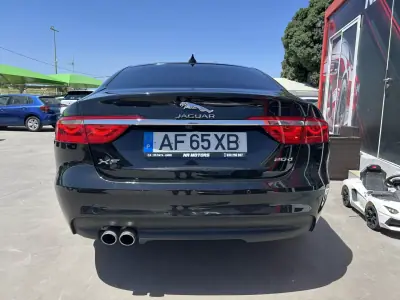 Jaguar XF 2016 - 18947 EUR, 108000 km - 108000km - foto 7 de 19