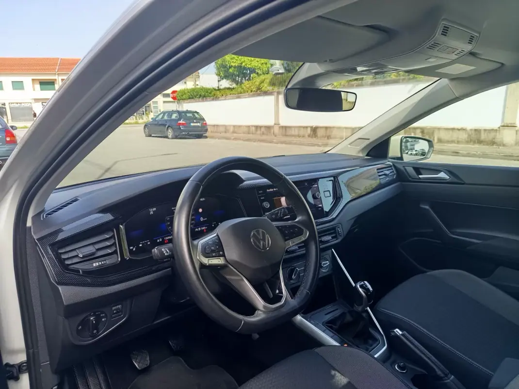 Volkswagen Polo 2023 - 14490 EUR, 125000 km - AUTO.MOTO.pt - 125000km - foto 12 de 18