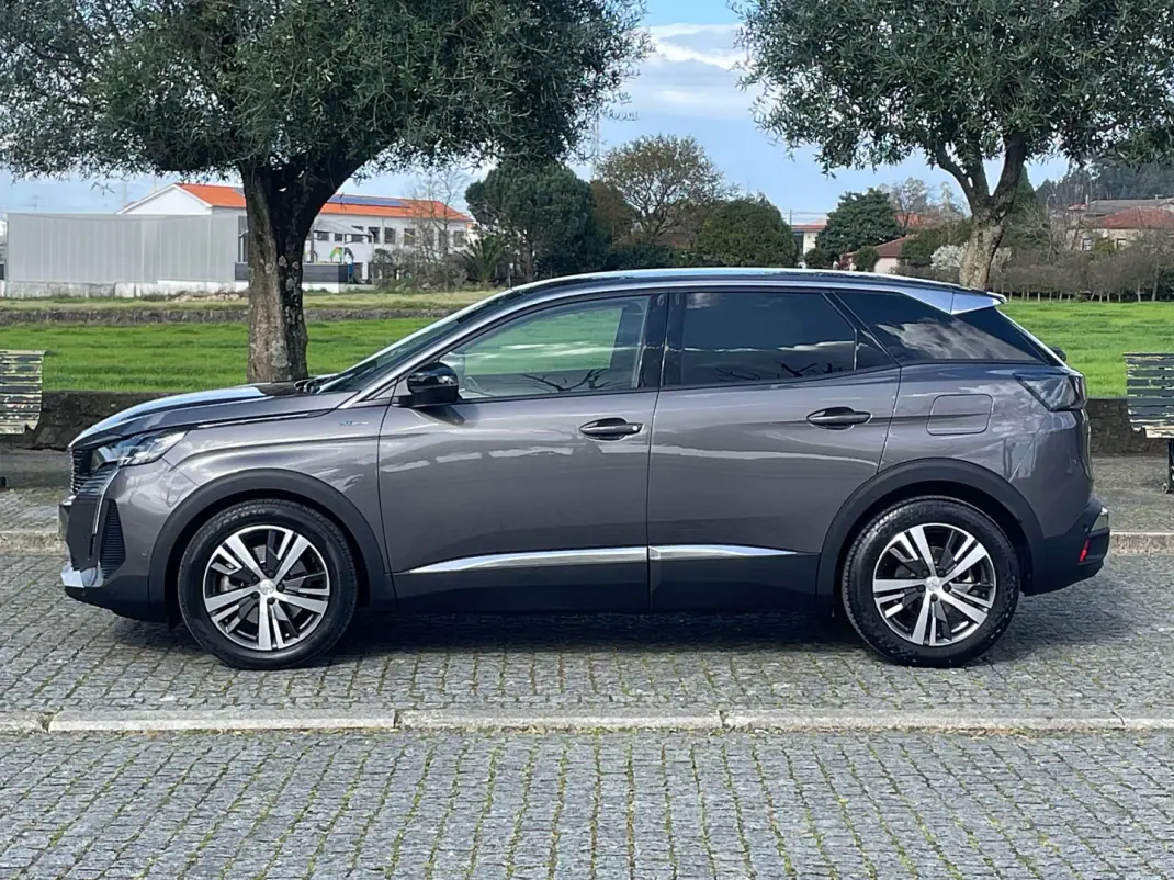 Peugeot 3008 2022 - 22900 EUR, 69000 km - AUTO.MOTO.pt - 69000km - foto 9 de 37