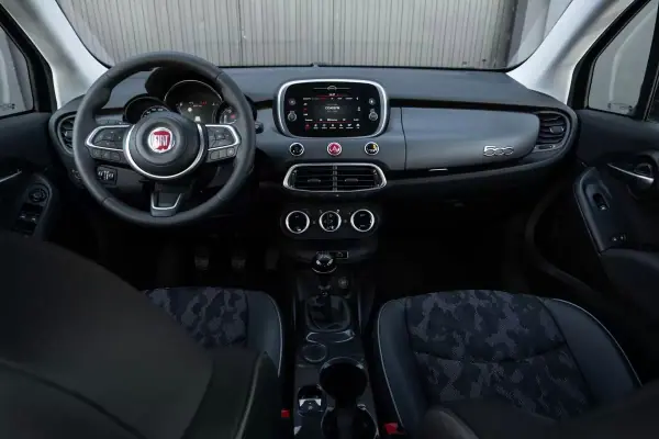 Fiat 500X 2023 - 17600 EUR, 8000 km - AUTO.MOTO.pt - 8000km - foto 15 de 24
