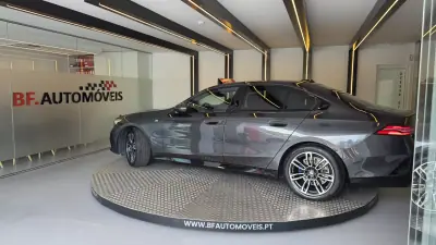 BMW 520 2023 - 49900 EUR, 46079 km - AUTO.MOTO.pt - 46079km - foto 14 de 60