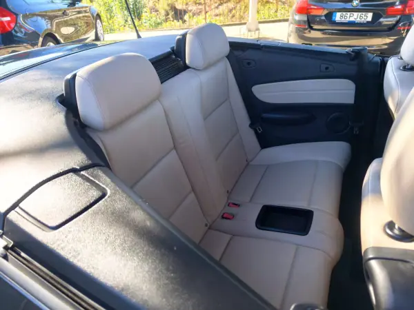 BMW 118 2014 - 13990 EUR, 229511 km - AUTO.MOTO.pt - 229511km - foto 23 de 28
