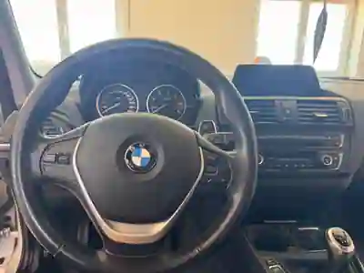 BMW 116 2013 - 9000 EUR, 210000 km - 210000km - foto 8 de 15