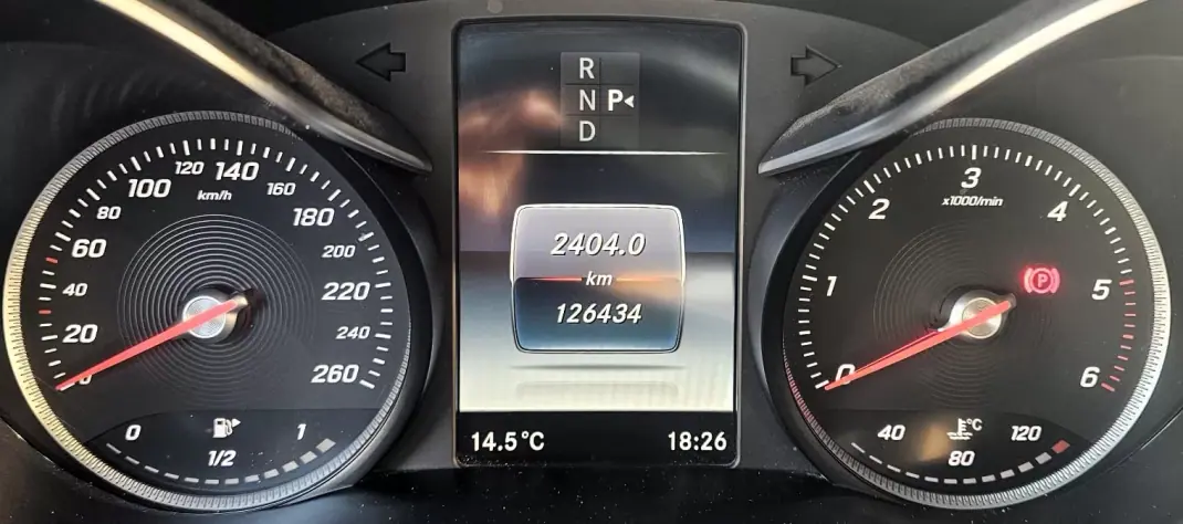 Mercedes-Benz C 220 2017 - 26500 EUR, 126000 km - AUTO.MOTO.pt - 126000km - foto 12 de 32