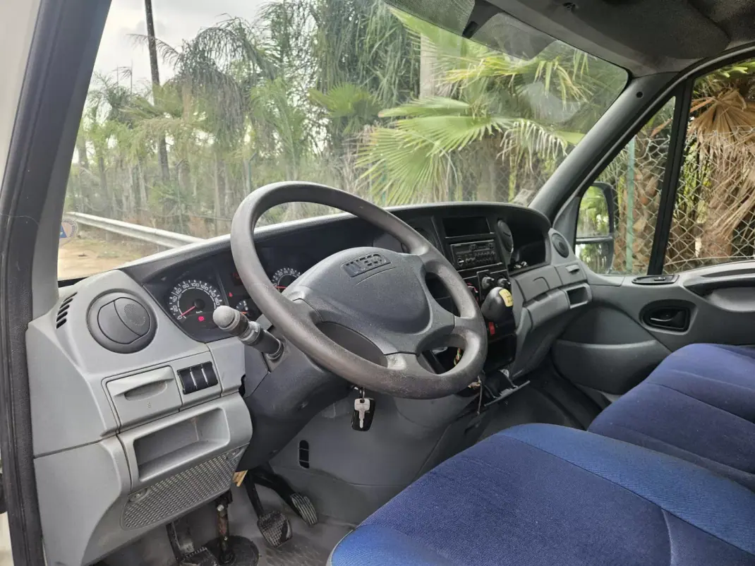 Iveco Daily 2008 - 8950 EUR, 222000 km - 222000km - foto 8 de 9