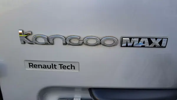 Renault 2019 - 19900 EUR, 100835 km - AUTO.MOTO.pt - 100835km - foto 27 de 28