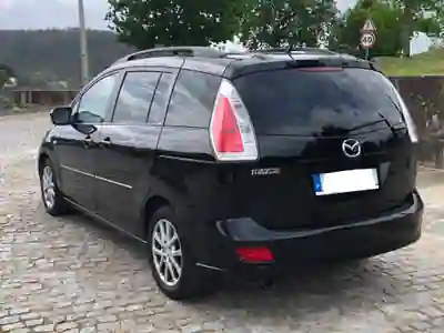 Mazda 5 2009 - 4500 EUR, 283000 km - AUTO.MOTO.pt - 283000km - foto 5 de 10