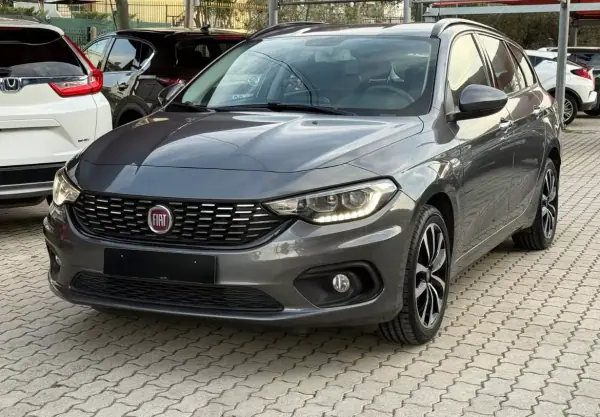 Fiat Tipo Station Wagon 2016 - 9950 EUR, 131000 km - AUTO.MOTO.pt - 131000km - foto 2 de 16