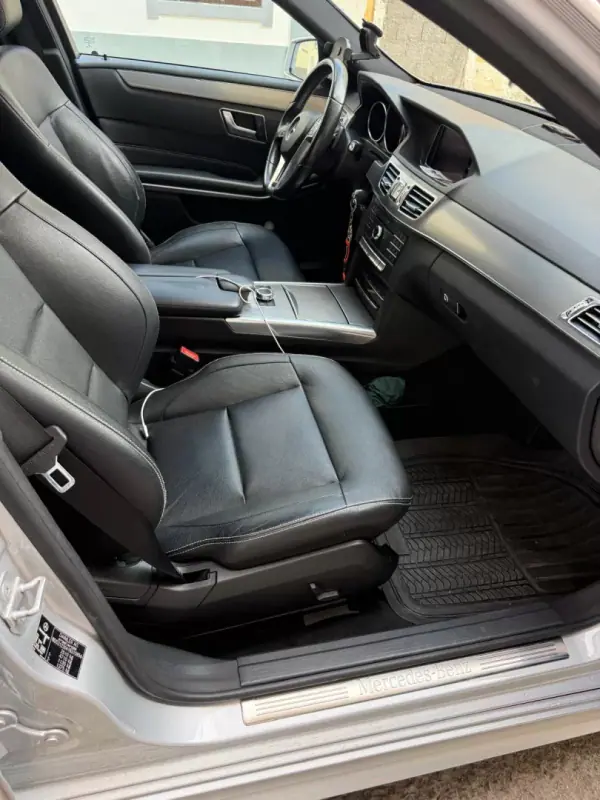 Mercedes-Benz E 250 2016 - 23000 EUR, 192000 km - AUTO.MOTO.pt - 192000km - foto 13 de 15