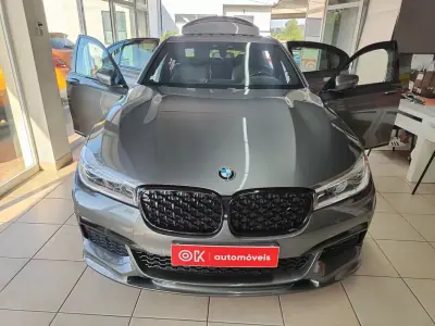 BMW 740 2018 - 29950 EUR, 249000 km - AUTO.MOTO.pt - 249000km - foto 20 de 41