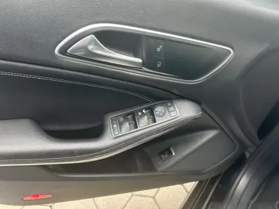 Mercedes-Benz CLA 200 2015 - 15500 EUR, 273015 km - 273015km - foto 9 de 22