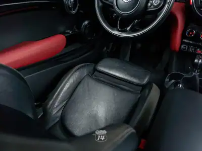 MINI One 2019 - 17990 EUR, 53900 km - AUTO.MOTO.pt - 53900km - foto 28 de 50