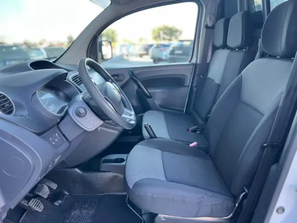 Renault KANGOO MAXI 1.5 DCI BUSINESS S/S 2018 - 14500 EUR, 96074 km - AUTO.MOTO.pt - 96074km - foto 12 de 14