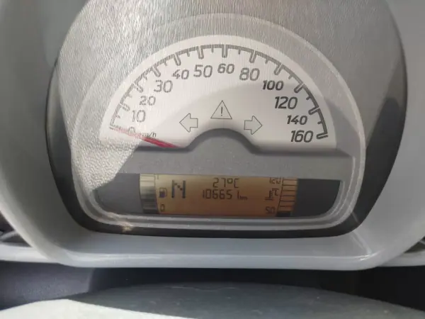 Smart Fortwo Cabrio 2009 - 6450 EUR, 106651 km - AUTO.MOTO.pt - 106651km - foto 12 de 18
