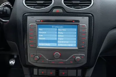 Ford Focus 2009 - 44950 EUR, 132000 km - AUTO.MOTO.pt - 132000km - foto 29 de 36