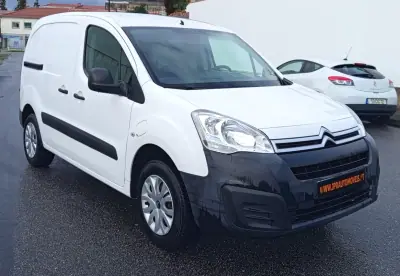 Citroën e-Berlingo 2019 - 9490 EUR, 24500 km - AUTO.MOTO.pt - 24500km - foto 3 de 17