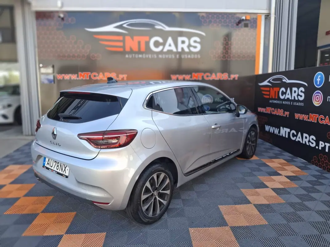 Renault Clio 2022 - 17900 EUR, 39086 km - AUTO.MOTO.pt - 39086km - foto 2 de 13