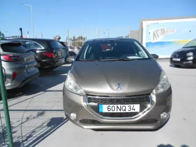 Peugeot 208 2013 - 99398km