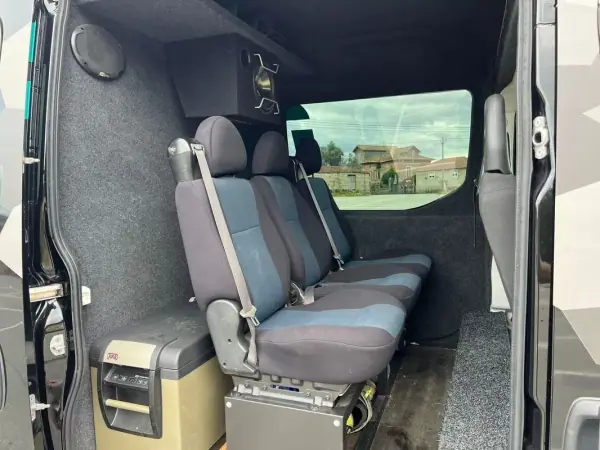 Iveco Daily 2018 - 39990 EUR, 53596 km - AUTO.MOTO.pt - 53596km - foto 16 de 22