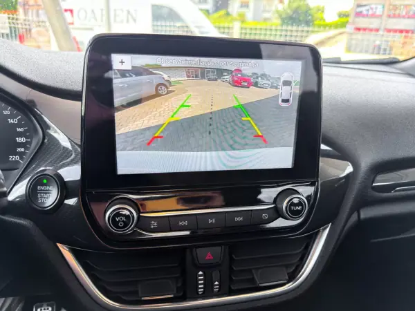 Ford Fiesta 2018 - 12500 EUR, 99424 km - AUTO.MOTO.pt - 99424km - foto 16 de 25