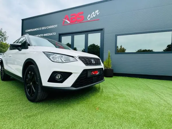 SEAT Arona 2021 - 15999 EUR, 100000 km - AUTO.MOTO.pt - 100000km - foto 8 de 31