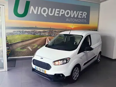 Ford Transit Courier 2020 - 10990 EUR, 129167 km - AUTO.MOTO.pt - 129167km - foto 9 de 52