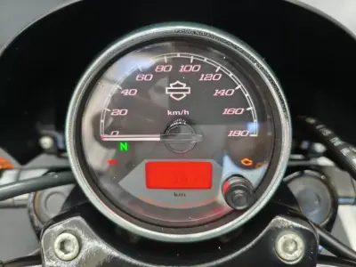 Harley-Davidson Dyna Glide Street Bob 2016 - 5950 EUR, 3000 km - AUTO.MOTO.pt - 3000km - foto 19 de 21