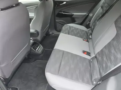 Volkswagen ID.4 2023 - 33750 EUR, 46000 km - 46000km - foto 66 de 79