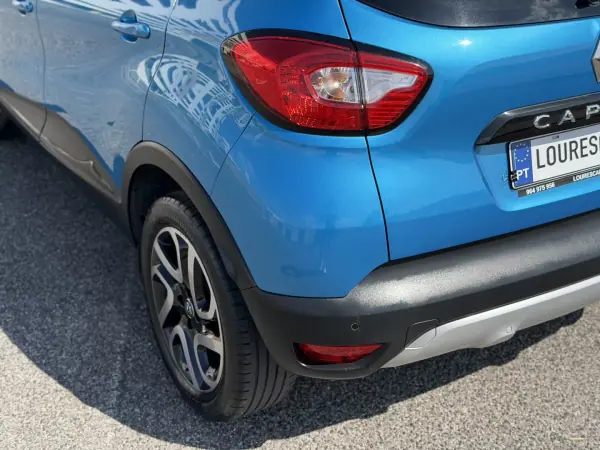 Renault Captur 2017 - 12995 EUR, 103000 km - AUTO.MOTO.pt - 103000km - foto 36 de 38