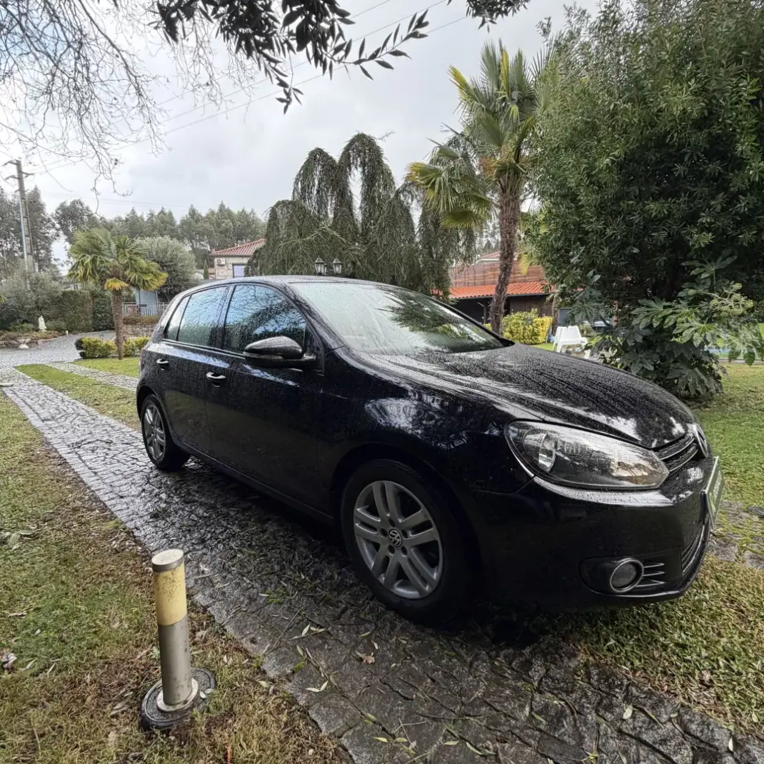 Volkswagen Golf Plus 2009 - 7990 EUR, 333000 km - AUTO.MOTO.pt - 333000km - foto 4 de 19