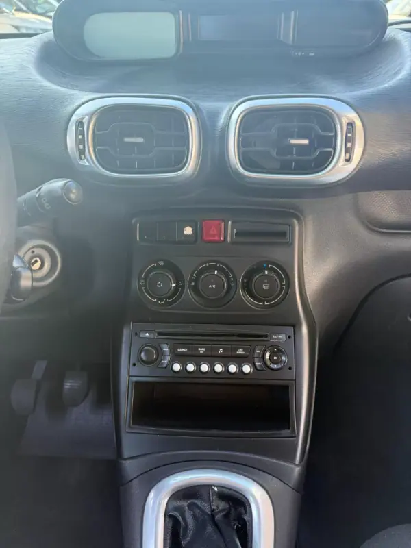Citroën C3 Picasso 2010 - 10900 EUR, 187511 km - AUTO.MOTO.pt - 187511km - foto 26 de 31
