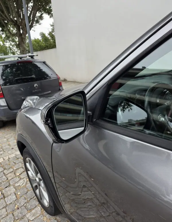 Nissan Juke 2015 - 9950 EUR, 202000 km - 202000km - foto 3 de 7
