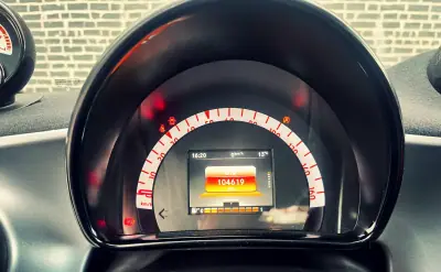 Smart ForFour 2015 - 9900 EUR, 104000 km - AUTO.MOTO.pt - 104000km - foto 12 de 16