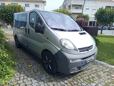 Opel Vivaro 2003 - 6990 EUR, 279959 km - 279959km - foto 3 de 11