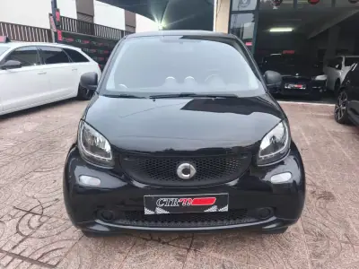 Smart Fortwo Cabrio 2016 - 9900 EUR, 76000 km - AUTO.MOTO.pt - 76000km - foto 3 de 24