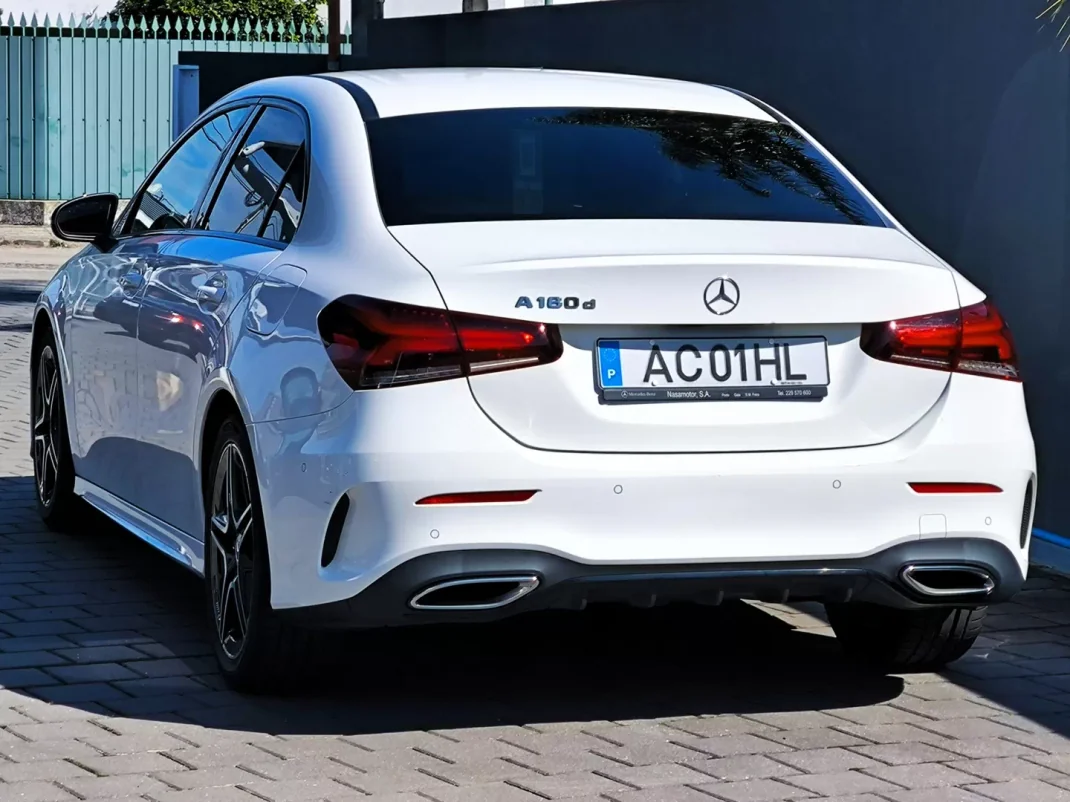 Mercedes-Benz A 180 Limousine 2020 - 25950 EUR, 134000 km - AUTO.MOTO.pt - 134000km - foto 2 de 42