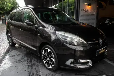 Renault Grand Scénic 2015 - 8990 EUR, 282413 km - AUTO.MOTO.pt - 282413km - foto 6 de 43
