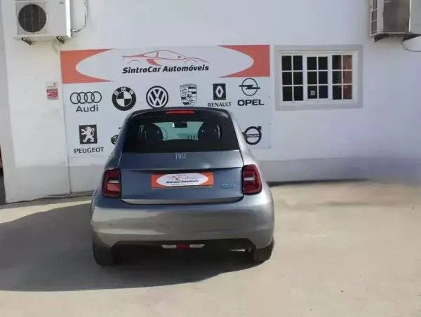 Fiat 500e C 2022 - 19980 EUR, 13651 km - AUTO.MOTO.pt - 13651km - foto 13 de 37