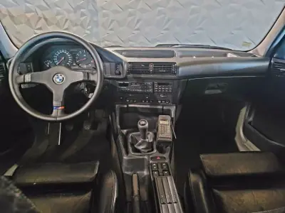 BMW M5 1989 - 30990 EUR, 203604 km - AUTO.MOTO.pt - 203604km - foto 18 de 32
