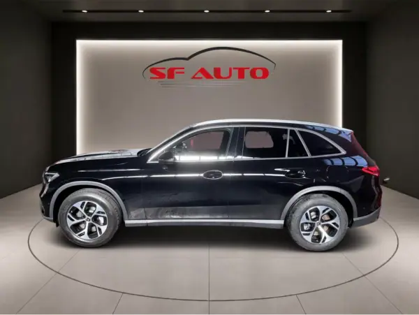 Mercedes-Benz GLC 300 e 4-Matic 2024 Hybrid Plug-In