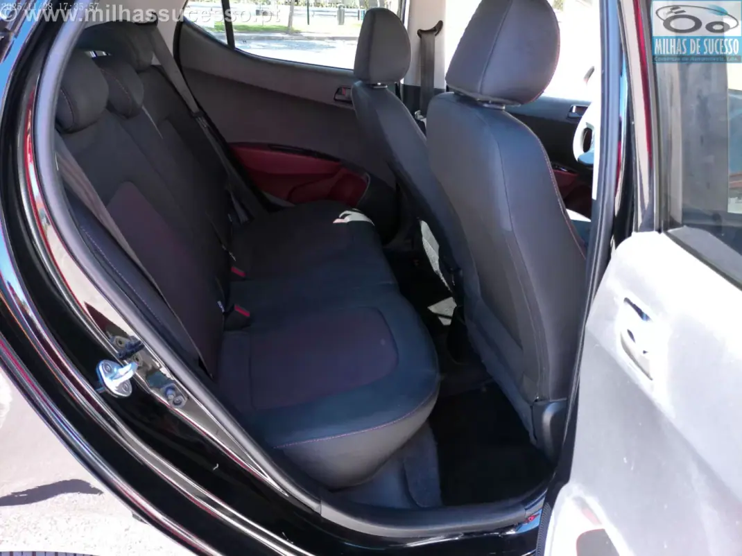 Hyundai i10 2018 - 8500 EUR, 132000 km - 132000km - foto 15 de 22