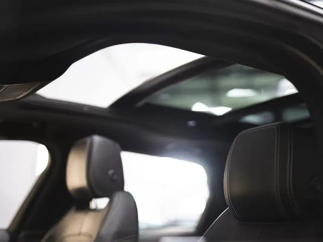 Jaguar F-Pace 2017 - 24990 EUR, 151545 km - AUTO.MOTO.pt - 151545km - foto 22 de 23