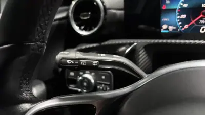 Mercedes-Benz A 180 2021 - 22999 EUR, 70121 km - AUTO.MOTO.pt - 70121km - foto 10 de 33