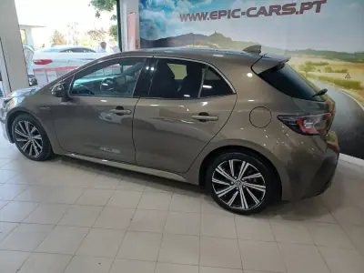 Toyota Corolla 2022 - 25390 EUR, 66424 km - foto 5 de 35