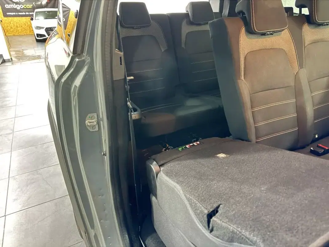 Dacia Jogger 2023 - 15950 EUR, 108079 km - AUTO.MOTO.pt - 108079km - foto 11 de 41