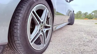 Mercedes-Benz CLA 180 2019 - 23800 EUR, 131000 km - AUTO.MOTO.pt - 131000km - foto 9 de 16